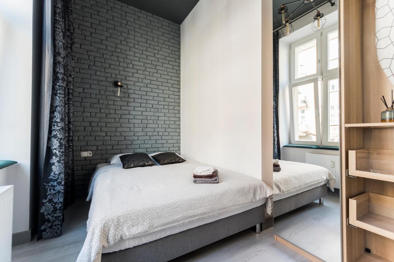 Apartament Centrum Superior Познан Екстериор снимка