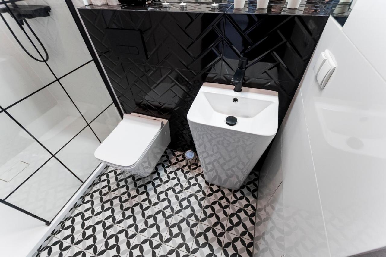 Apartament Centrum Superior Познан Екстериор снимка