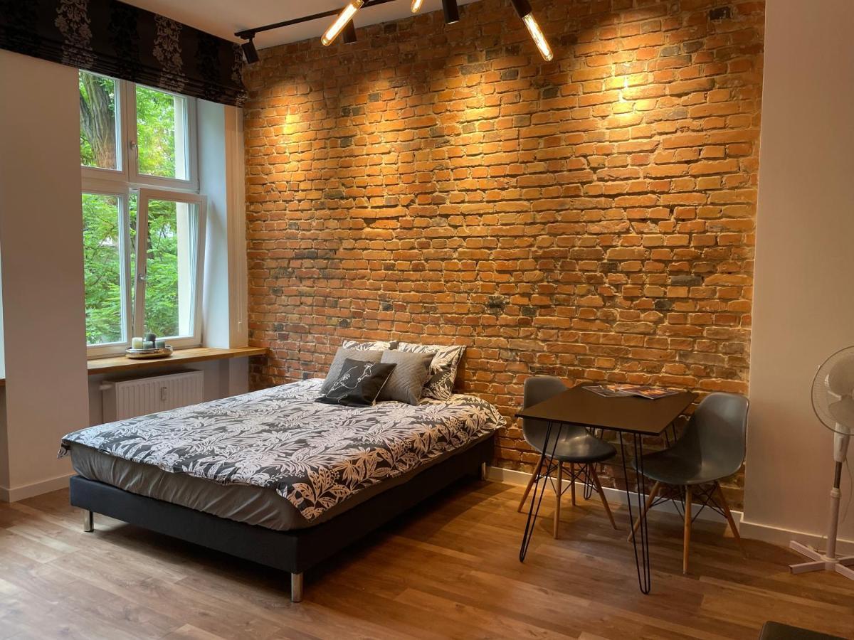 Apartament Centrum Superior Познан Екстериор снимка